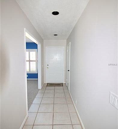 3rd image of 213 Chaucer Ln