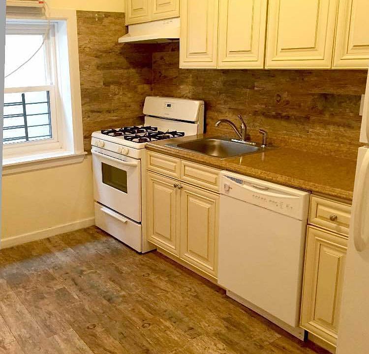 1st image of 4721 44th St APT 2R