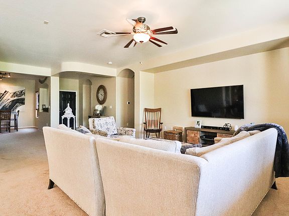2nd image of 7620 E Autumn Leaf Dr