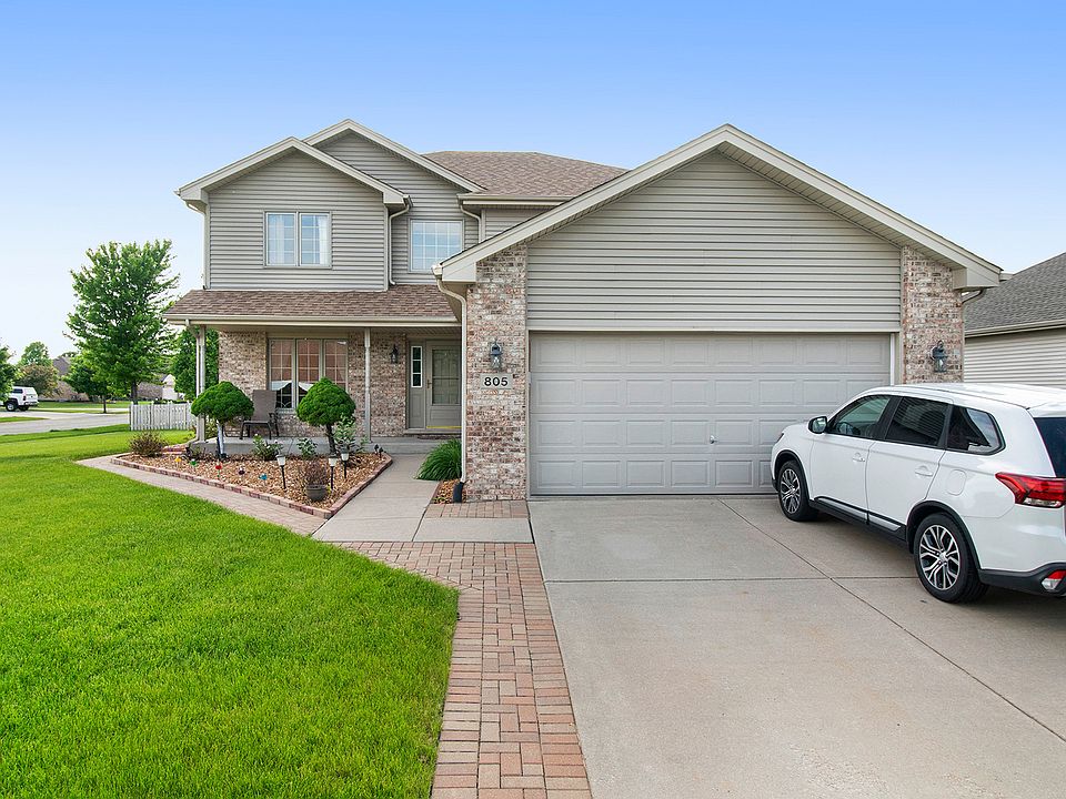 1st image of 805 Wildwood Dr
