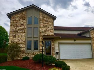 1819 Stone Manor Cir, Brunswick, OH
