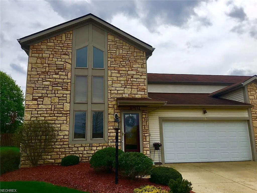1819 Stone Manor Cir photo 1