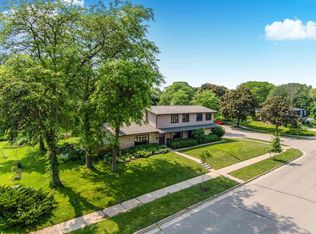 122 S Yellowstone Dr, Madison, WI 53705