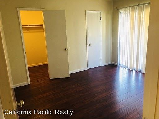 4th image of 1516 166th Ave APT D
