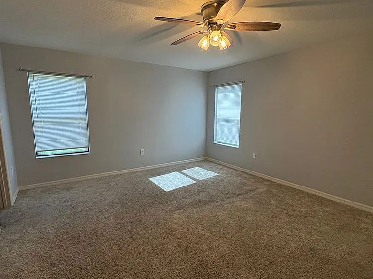 4751 Maplewild Ln — Photo 8