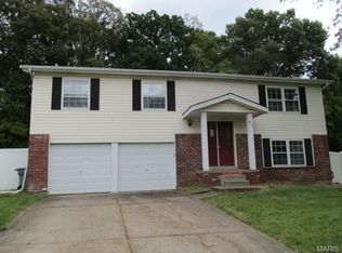41 Chip Dr, O'Fallon, MO 63366