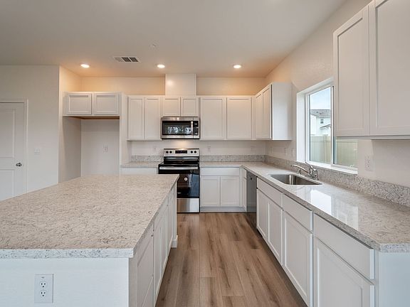 4th image of 7677 Forestdale Way