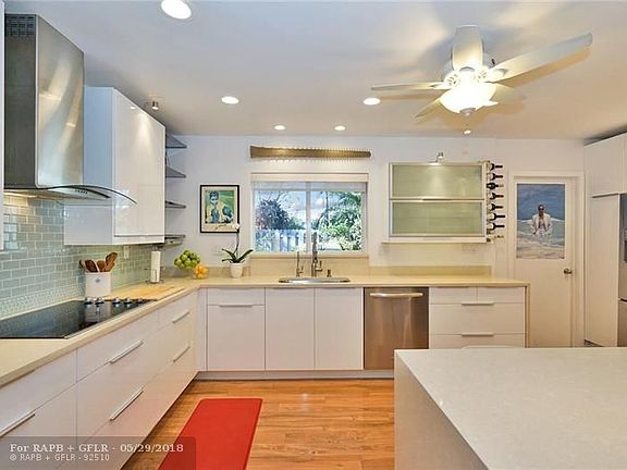 3rd image of 2112 NE 44th St