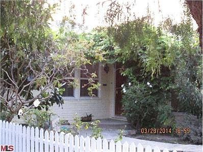 1st image of 3661 Moore St