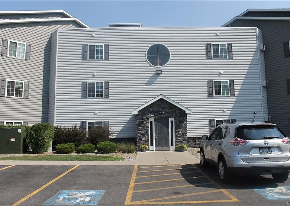 1st image of 1415 Landrush Way
