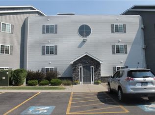 1415 Landrush Way, Baldwinsville, NY 13027
