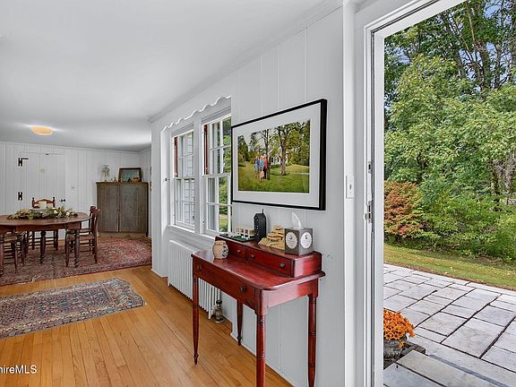 4th image of 67 Mount Washington Rd