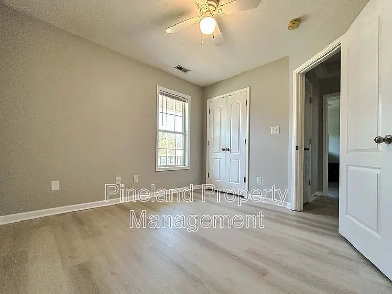 341 Kingdom Estate Dr — Photo 20