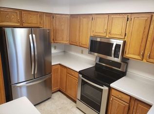 5699 Wilshire Dr, Fitchburg, WI 53711