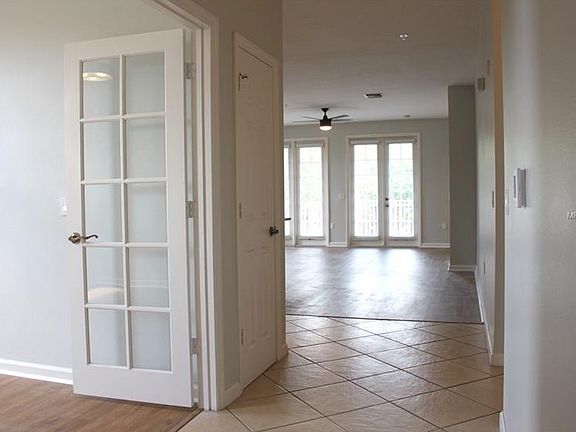 2nd image of 4250 Corrine Dr Unit 7-201