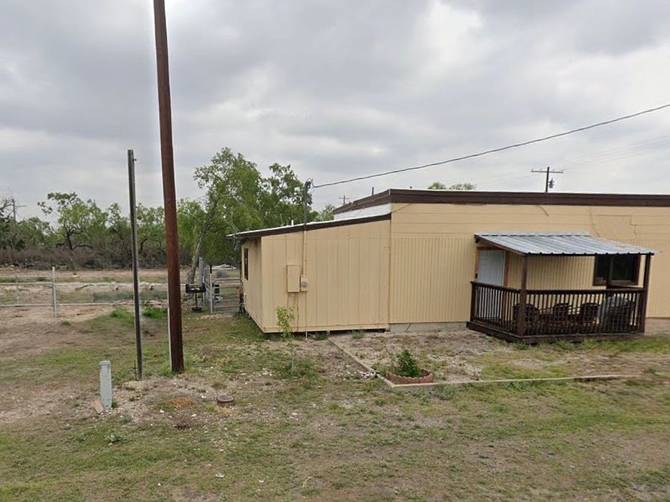 1st image of 385 N RAILROAD ST