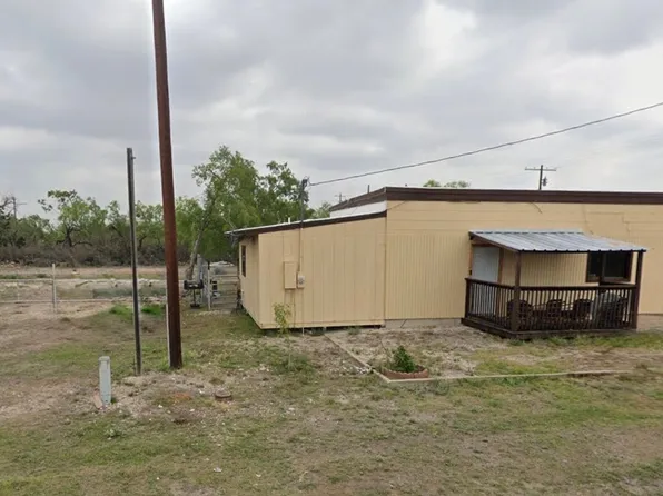 385 N RAILROAD ST, Spofford, TX 78877