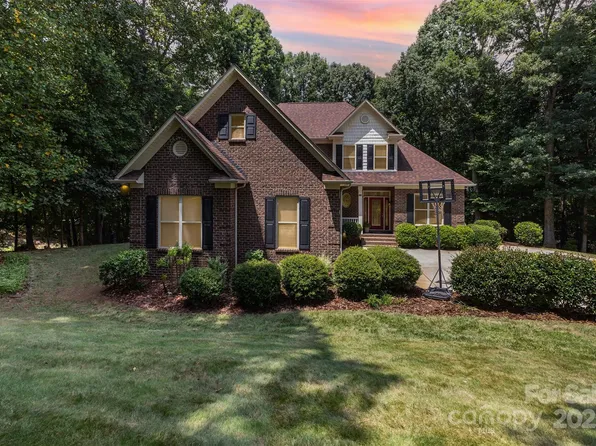 689 Presbyterian Rd, Mooresville, NC 28115