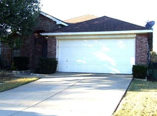1913 Livingston Ln, Little Elm, TX 75068