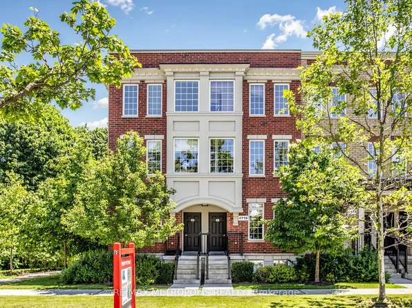4715 Kingston Rd #2, Toronto, ON M1E 2R1