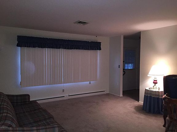 5th image of 237D Huntington Dr