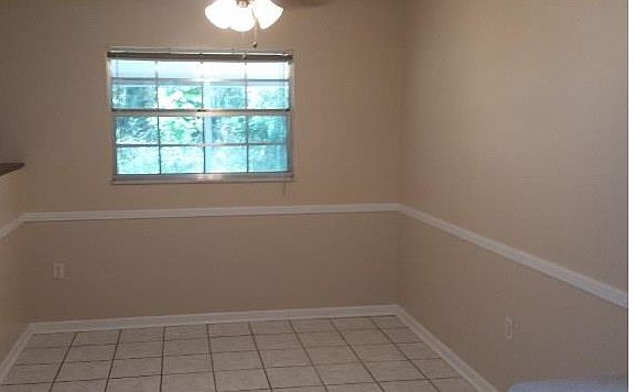 2nd image of 448 Riverview Ave