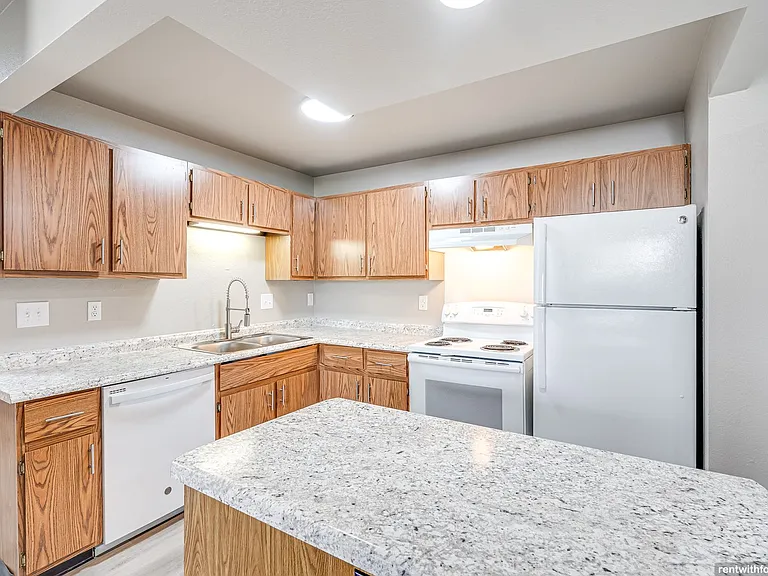 432 N Peters Ave — Photo 29