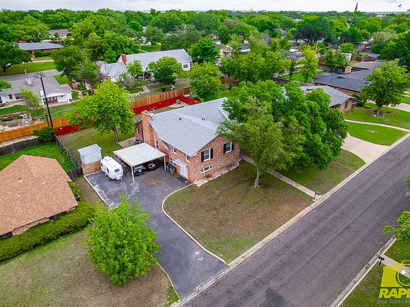4th image of 2658 Harvard Ave