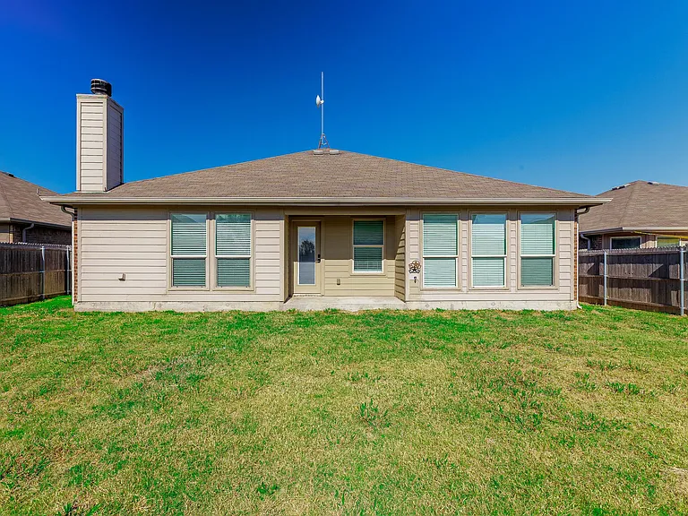 2805 Marsha Ln — Photo 31
