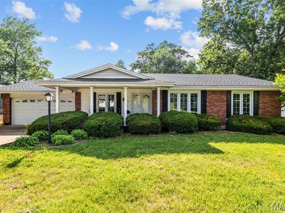 43 Club Grounds North Dr, Florissant, MO, 63033