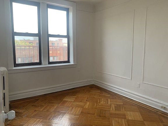 2nd image of 25-59 Steinway St #4A