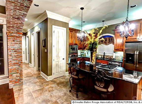 3rd image of 17777 Villa Lake Ave