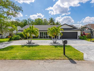 865 Azure Avenue, Wellington, FL, 33414
