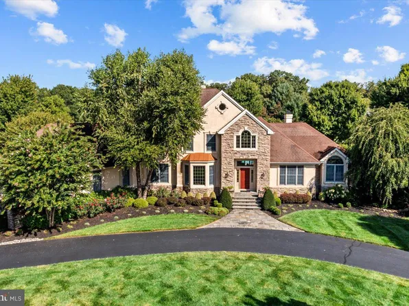 713 Brandywine Dr, Moorestown, NJ 08057