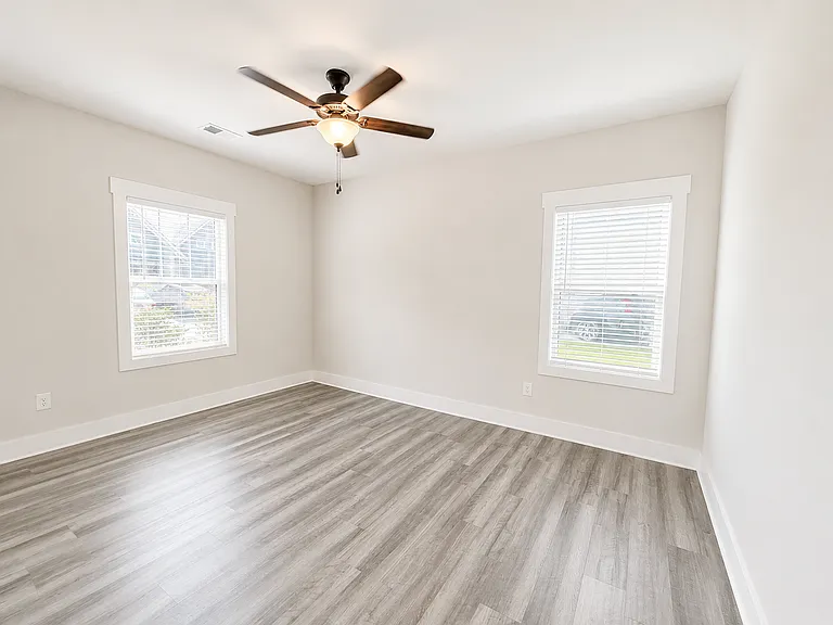 404 Cattail Hollow Way — Photo 6