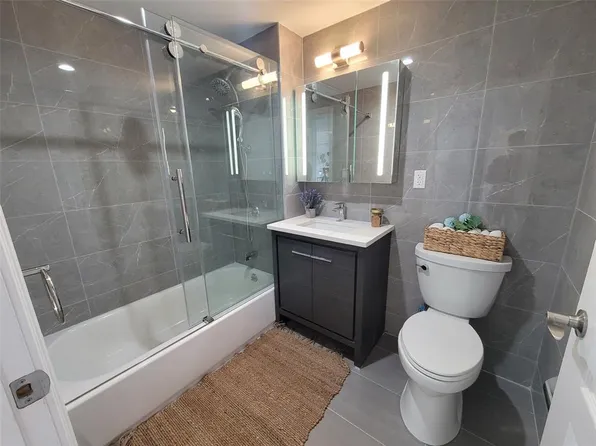 65-18 Austin Street image 8 of 8