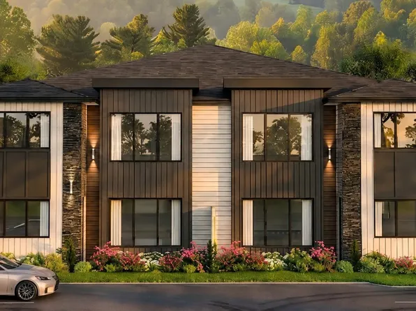 12 Hawthorne Drive #201, Monroe, NY 10950