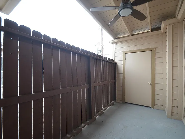 5524 Beverlyhill St #2 — Photo 27