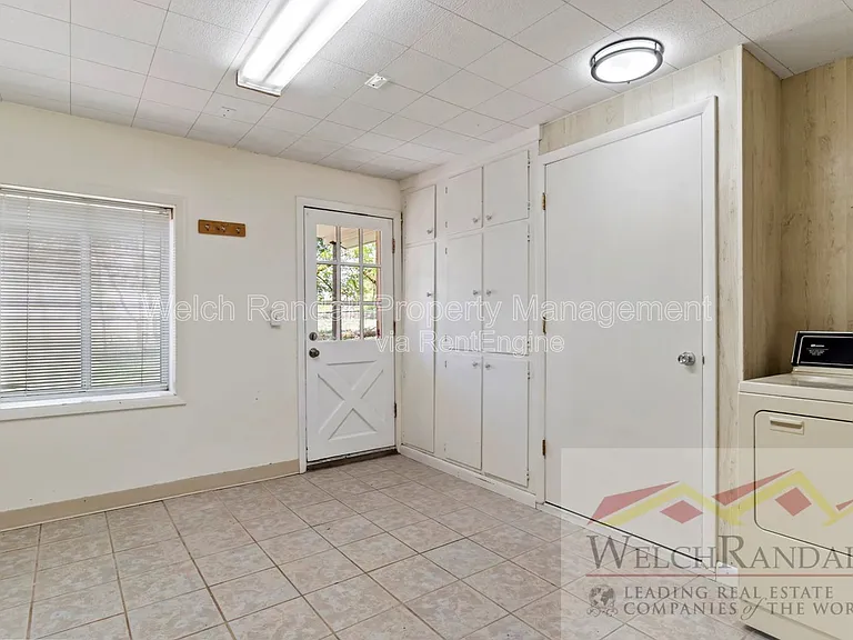 421 E 2625 N — Photo 10