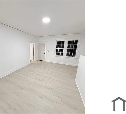 3rd image of 430 Arbor Vista Blvd