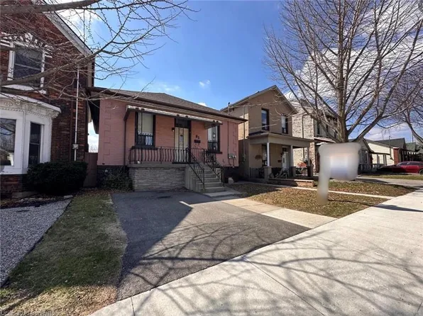81 Colbourne St, Hamilton, ON L8R 2G6
