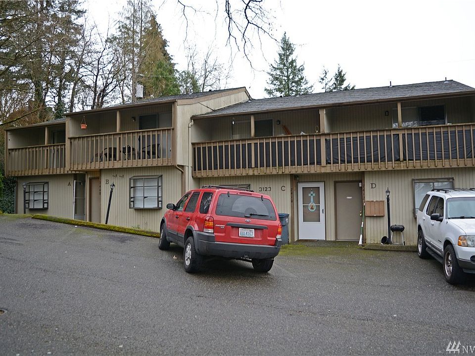 1st image of 7406 31st St Ct W