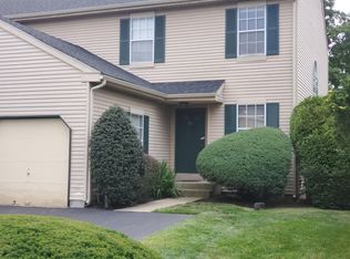 651 Palmer Ln, Yardley, PA 19067