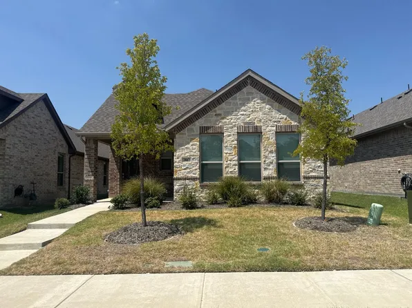 2817 Livestock Dr, Midlothian, TX 76065