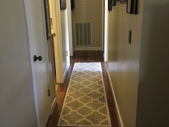5th image of 2114 Valley Dr