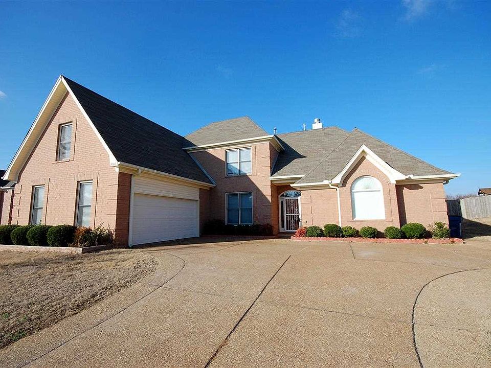 1st image of 9340 Fir Hill Dr N
