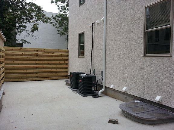 4th image of 1623 N Willington St APT 2A