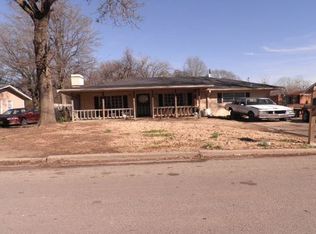 668 E McCorkle Cir, Greenville, MS 38703