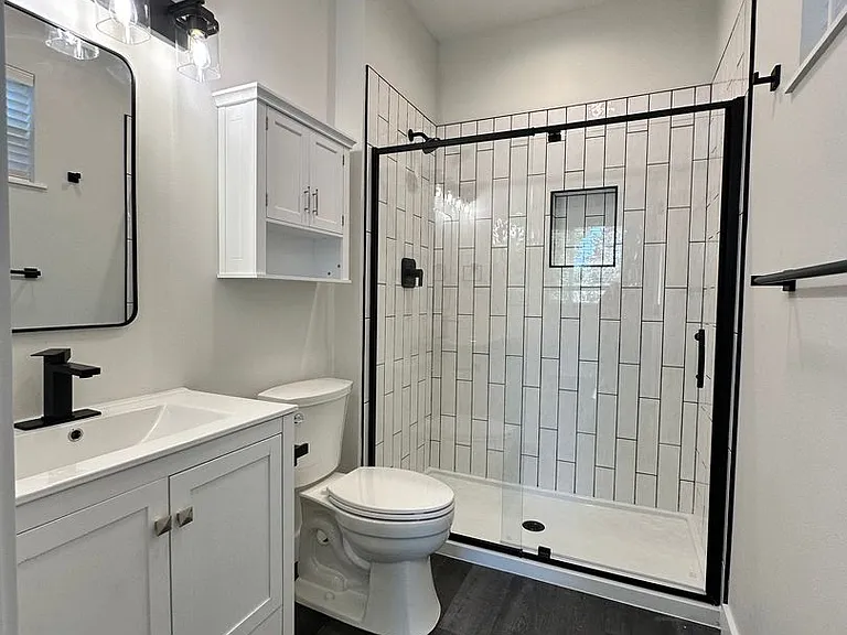 460 N James Ave — Photo 21