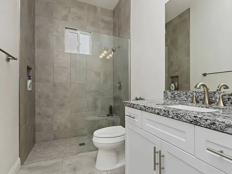 50888 Cereza — Photo 14